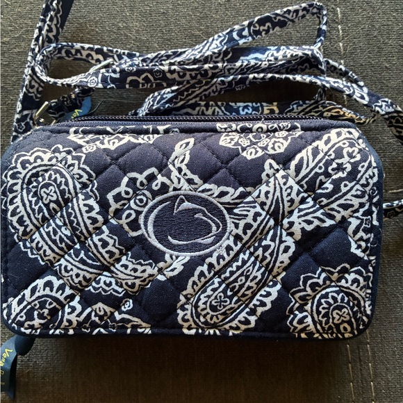 Vera Bradley Navy and White Paisley Crossbody Bag - Picture 2 of 6